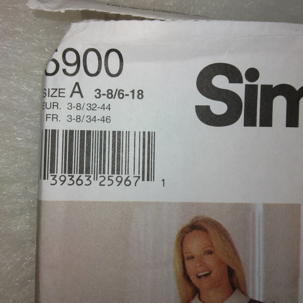 Simplicity 5900 EASY Jumper and Blouse, Child Size 3-8, Misses 6-18